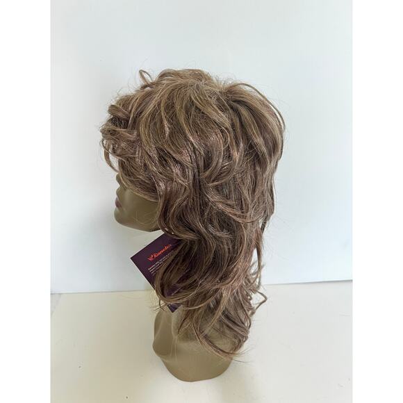 Layered Shoulder Length Women's Wig Bangs Premium Synthetic Hair dark Blonde - Picture 6 of 16